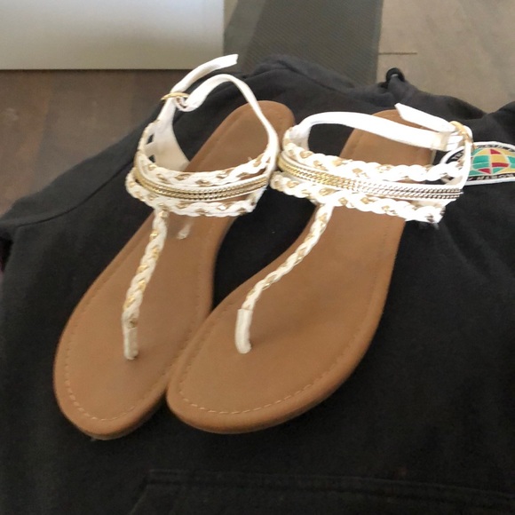 Sandals - Picture 2 of 3